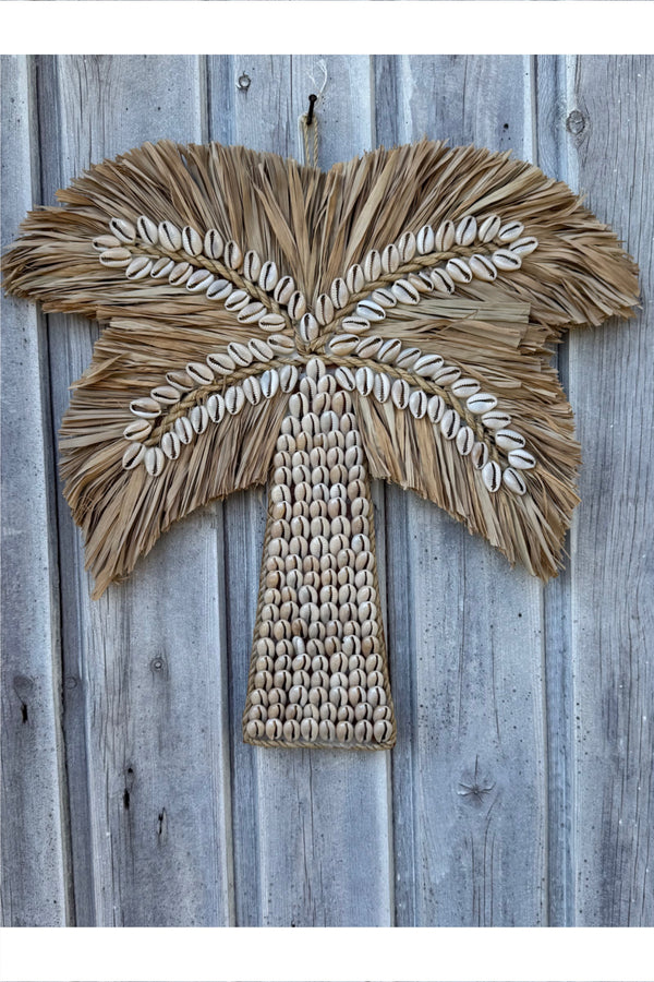 Wanddekoration Palme aus Kaurimuscheln